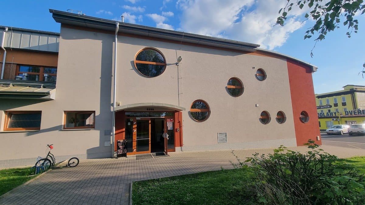 BUFET SPORTOVNÍ HALA — fotka 2