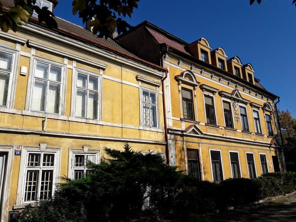Červený dům — fotka 1