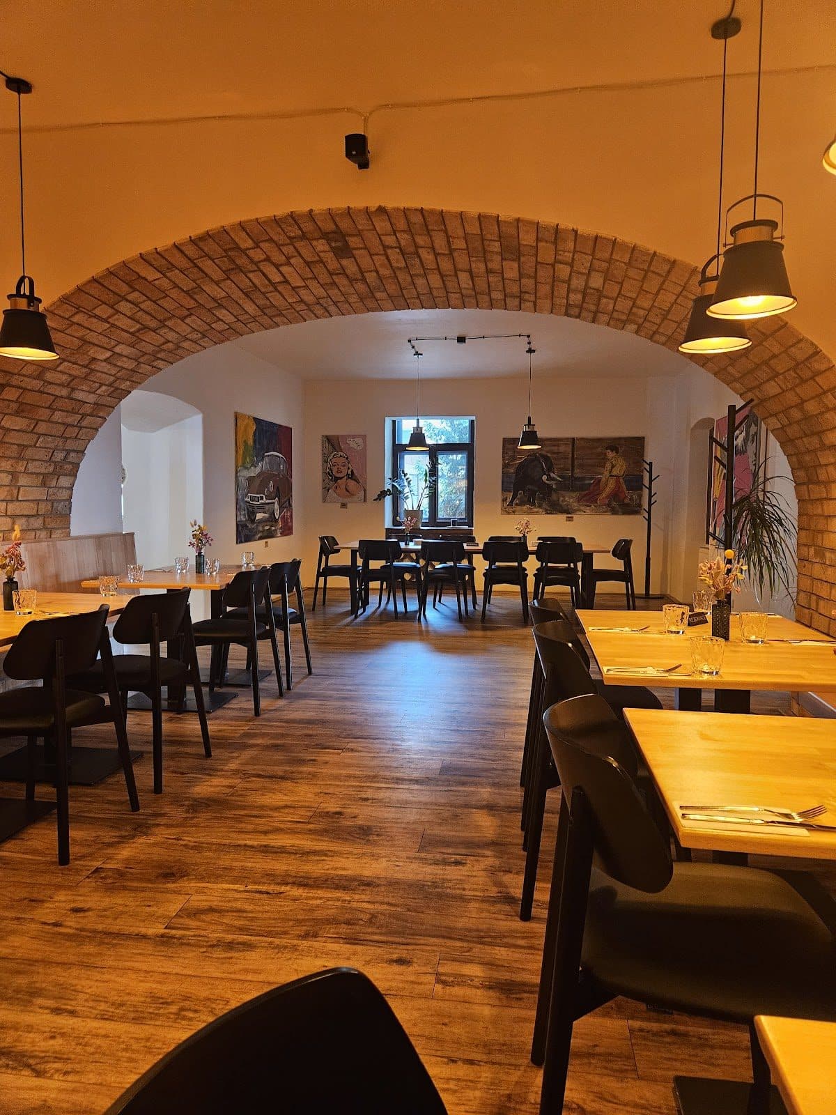 GTA RESTAURANT — fotka 2