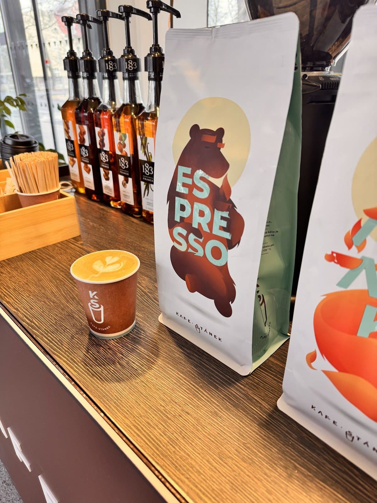 Kafe stánek — fotka 1