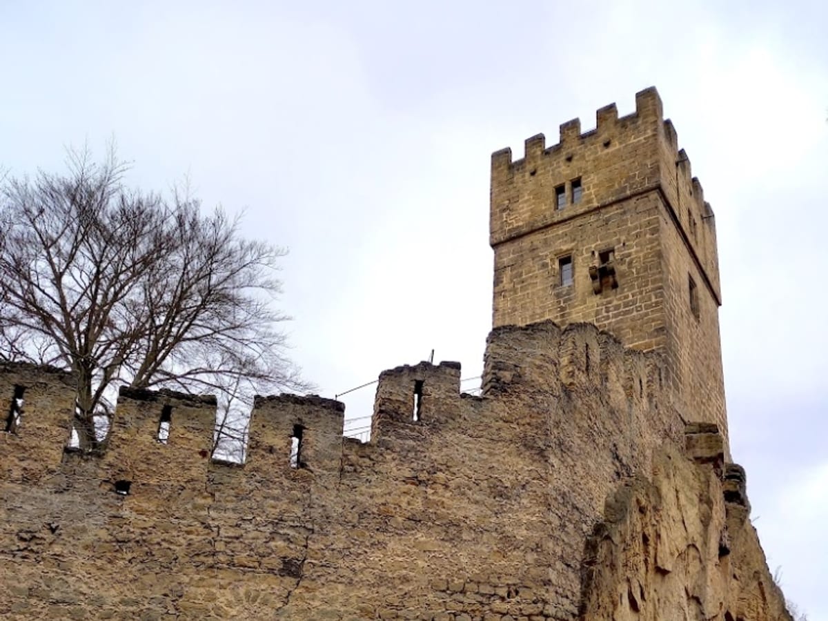 Hrad Helfenburk u Úštěku — tip na výlet v okolí České Lípy